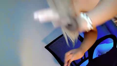 kimmy online show from February 10, 1:32 am