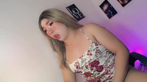 Snapshot of mysterious_kim chatting on July 9, 2:48 am kimmy online show from July 9, 2:48 am