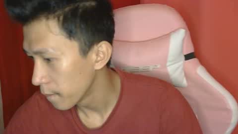 Snapshot of mysterious_man15 chatting on February 19, 10:01 am mysterious_man15 online show from February 19, 10:01 am