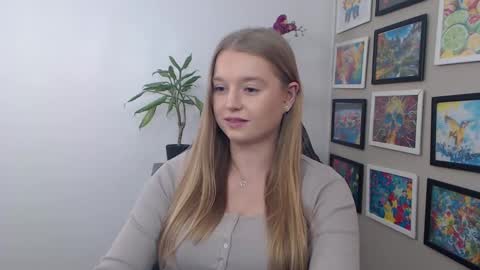 Erica online show from December 13, 1:12 pm