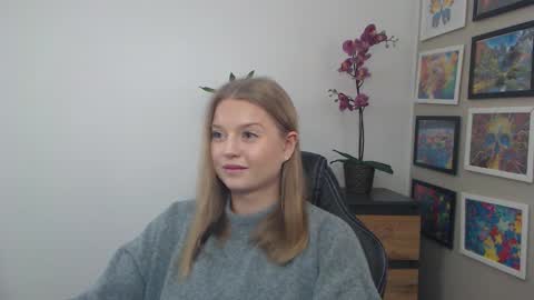 Erica online show from February 6, 9:23 am