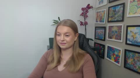 Erica online show from April 18, 12:42 pm