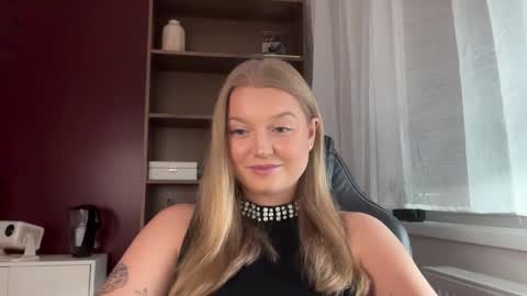 Erica online show from May 30, 11:51 am