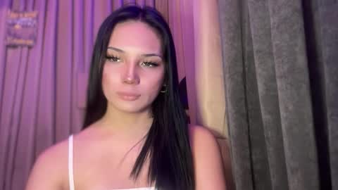 UR GIRL NEXTDOOR online show from April 17, 9:12 am