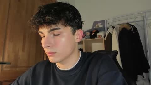 Evan Brown online show from October 17, 9:39 pm