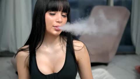 mysticlayla online show from March 4, 4:40 am