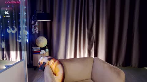 Angeline online show from March 22, 6:33 pm