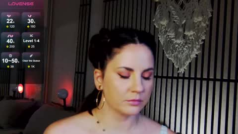 Angeline online show from May 23, 8:24 pm