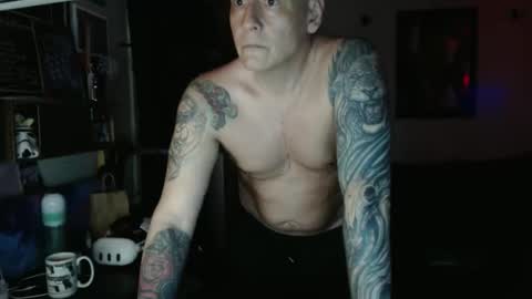 Snapshot of n0rcal_daddy chatting on November 2, 2:36 am Norcal Daddy online show from November 2, 2:36 am