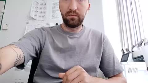 Snapshot of n22day22 chatting on September 9, 8:14 am Mr Bigmagnum online show from September 9, 8:14 am