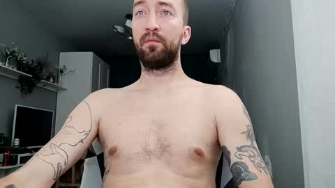 Snapshot of n22day22 chatting on September 16, 10:44 pm Mr Bigmagnum online show from September 16, 10:44 pm