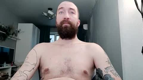 Snapshot of n22day22 chatting on October 29, 2:19 pm Mr Bigmagnum online show from October 29, 2:19 pm