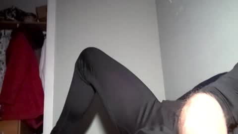 Snapshot of n33ds2br33d chatting on November 21, 4:00 am n33ds2br33d online show from November 21, 4:00 am