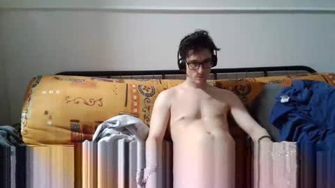 a Ordinary Boy online show from February 28, 2:01 am