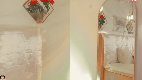 naamah_b online show from November 10, 2:05 pm