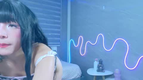 naaomi_cute online show from October 27, 2:37 am