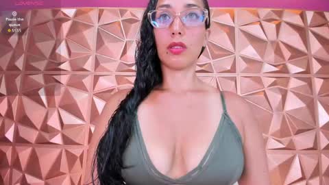 nadiajalil online show from April 29, 8:15 pm