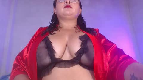 Snapshot of nadiawhite_ chatting on November 23, 9:20 am Nadia online show from November 23, 9:20 am