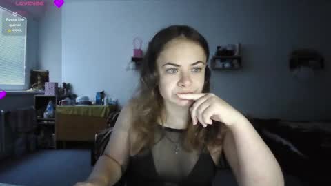 nadiiamorgun online show from October 6, 5:49 am