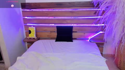 Nadine online show from February 14, 1:02 am