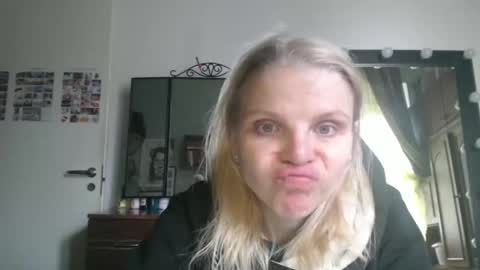 nadyagt online show from April 11, 12:53 pm