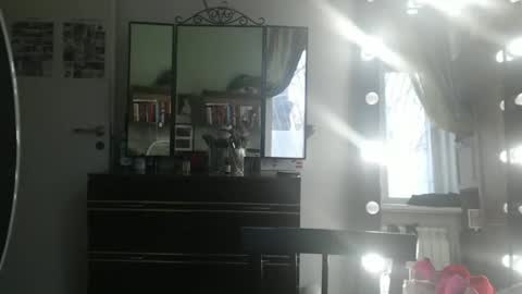 nadyagt online show from April 14, 9:37 am