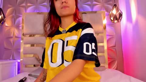  Valeria  online show from December 5, 7:27 am