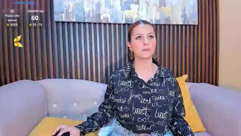 Snapshot of nahiajhonson_ chatting on October 24, 1:18 pm Nahia online show from October 24, 1:18 pm