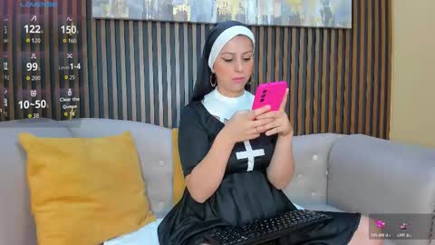 Snapshot of nahiajhonson_ chatting on October 25, 1:40 pm Nahia online show from October 25, 1:40 pm