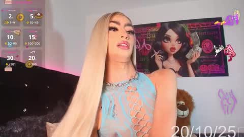 NahiaVictoria  online show from October 20, 1:22 pm