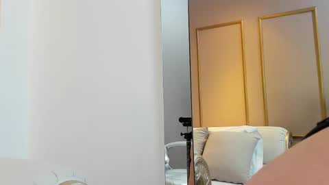 Nahimi online show from November 11, 7:25 pm