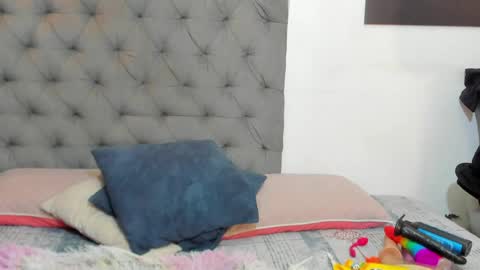 nahirobyy ebonyy online show from April 18, 2:54 pm