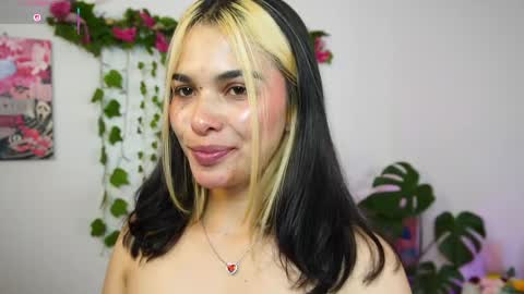 Naho  Sigueme en mis Redes Sociales Follow me on my social networks online show from April 18, 1:42 am