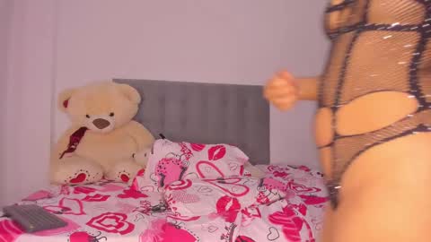 Laura online show from January 9, 3:58 am