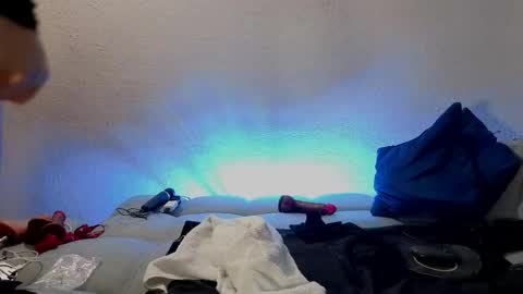 Nahomi  online show from April 14, 10:54 am