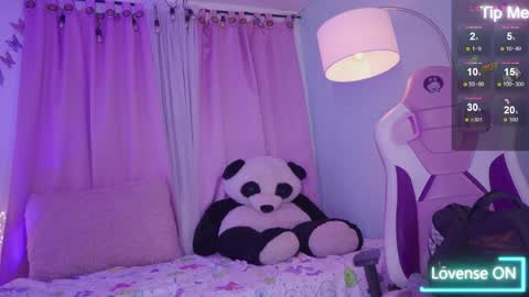 nahomy 2308 online show from April 8, 11:32 am