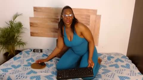 nahomy_gree online show from June 16, 3:53 am