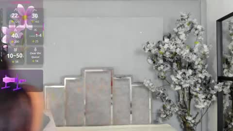 nahomycarterr online show from April 5, 11:40 am