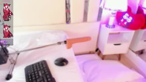 Nahomy Roberts online show from October 31, 11:44 am