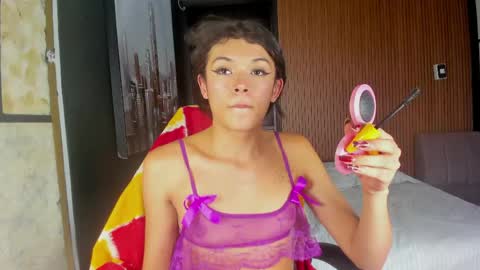 nahomyrusell online show from April 17, 8:56 pm