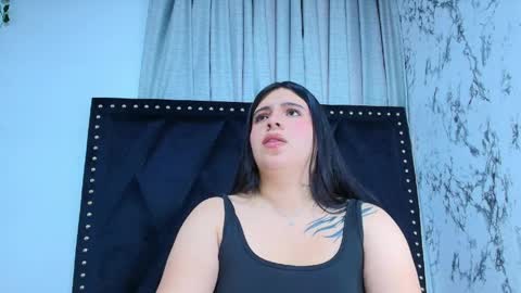 Naia x online show from April 12, 1:27 pm