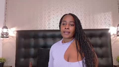 Snapshot of naiaramasson_ chatting on July 7, 11:58 am naiaramasson_ online show from July 7, 11:58 am