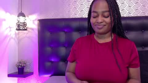 Snapshot of naiaramasson_ chatting on July 16, 12:11 pm naiaramasson_ online show from July 16, 12:11 pm