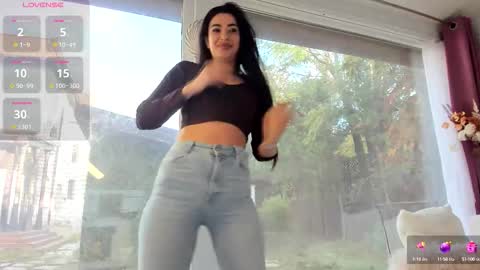 Snapshot of naila18 chatting on October 10, 6:56 am Naila online show from October 10, 6:56 am