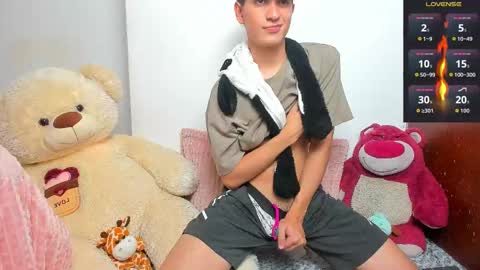 Snapshot of naim_theking chatting on February 14, 5:59 am N A I M T H E K I N G online show from February 14, 5:59 am