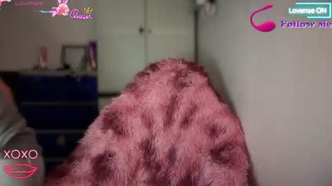 Snapshot of naisha143 chatting on June 21, 11:29 pm MARY MAE online show from June 21, 11:29 pm