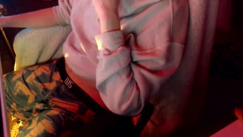 Snapshot of naj8 chatting on November 6, 6:36 am Drew online show from November 6, 6:36 am