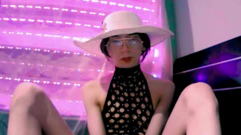 NAJI  online show from October 9, 2:42 am