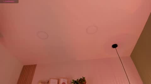 INSTAGRAM  m2221     online show from December 22, 10:56 am