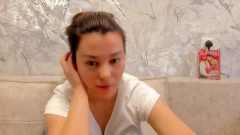 Snapshot of naked_bebe_hot chatting on April 27, 12:30 am naked_bebe_hot online show from April 27, 12:30 am